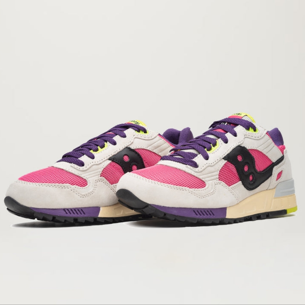 NWB Saucony Shadow 5000 (Beige/Pink) Mens Size 11‎ S70665-8